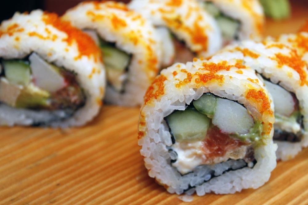 Sushi – idealny pomysł na zdrowy i pożywny lunch w domu